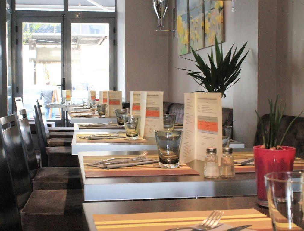 Hotel-Restaurant Le Victoria Rennes Kültér fotó